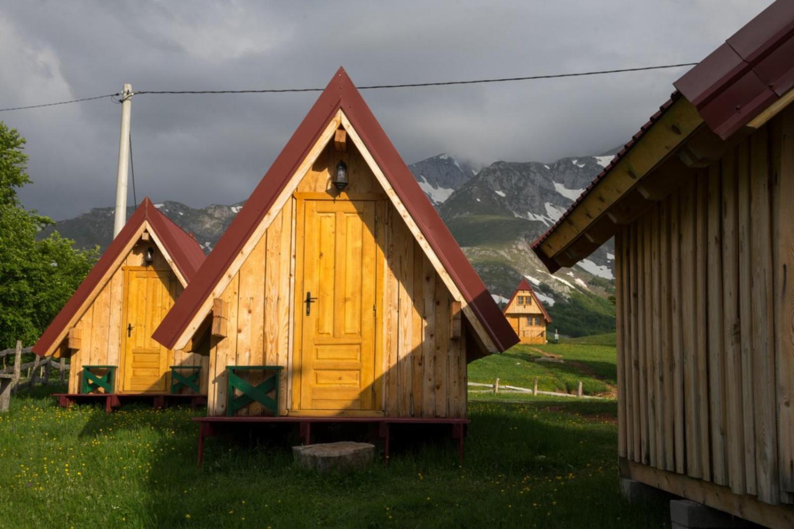 Maple Bungalows Zabljak  Ngoại thất bức ảnh