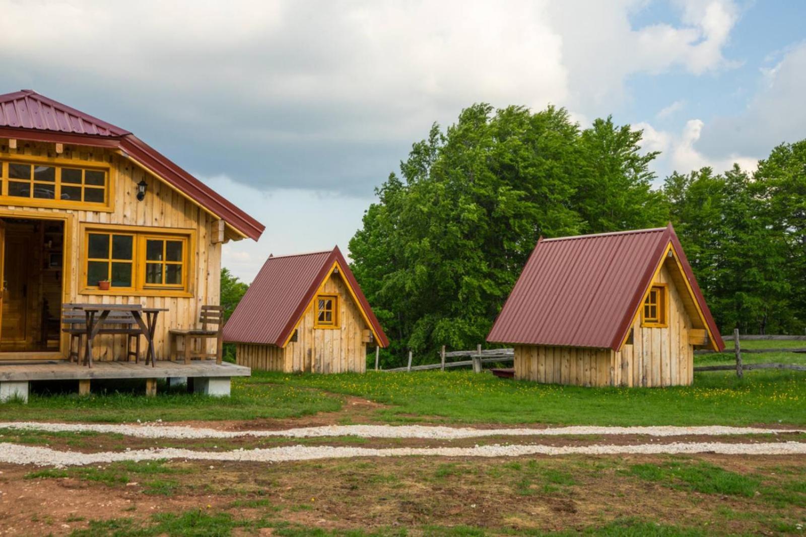 Maple Bungalows Zabljak  Ngoại thất bức ảnh