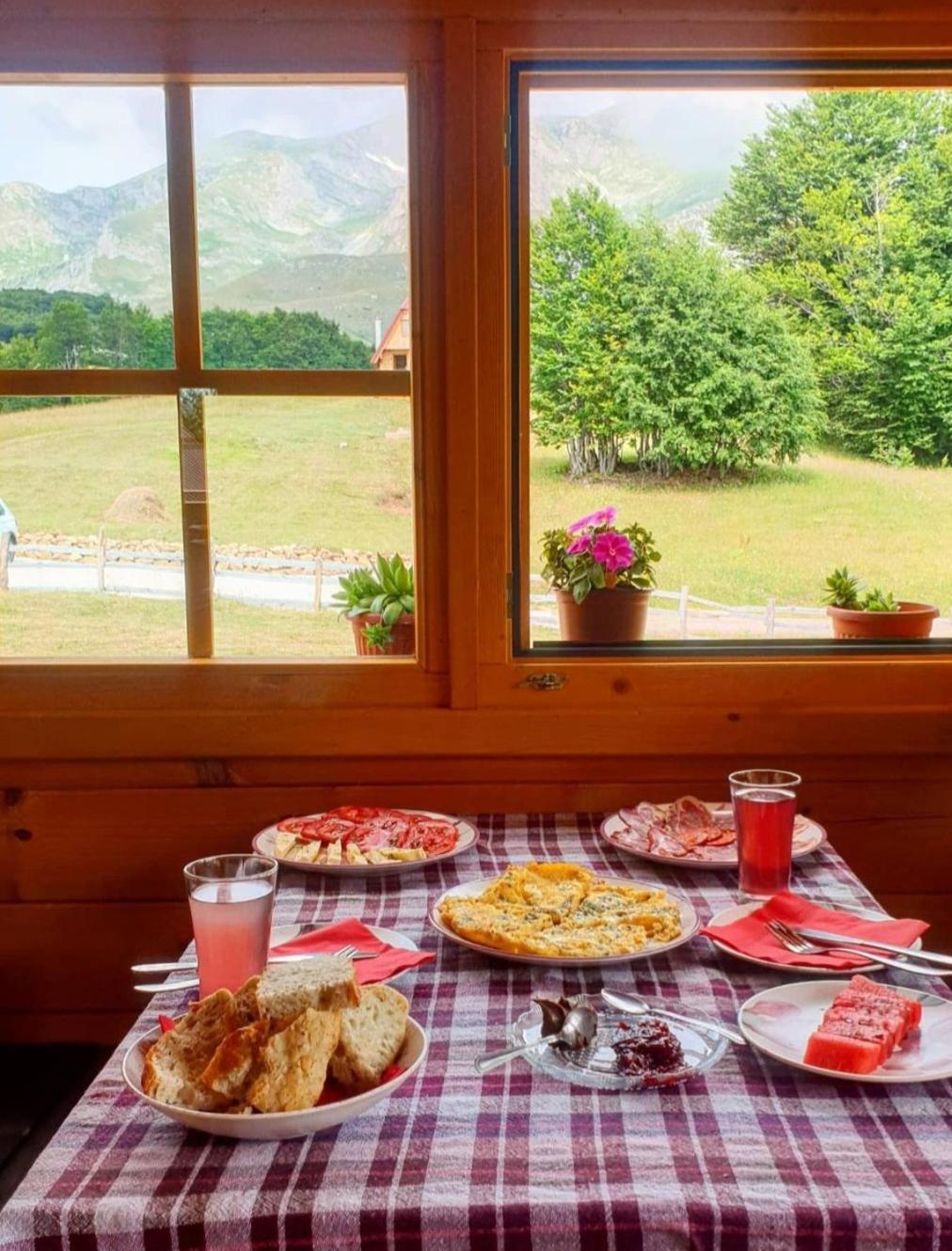 Maple Bungalows Zabljak  Ngoại thất bức ảnh